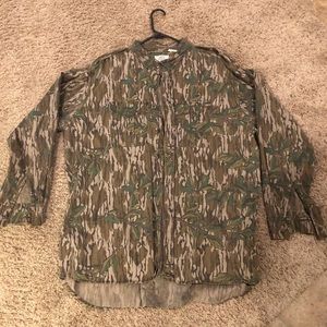 Mossy Oak camo shirt